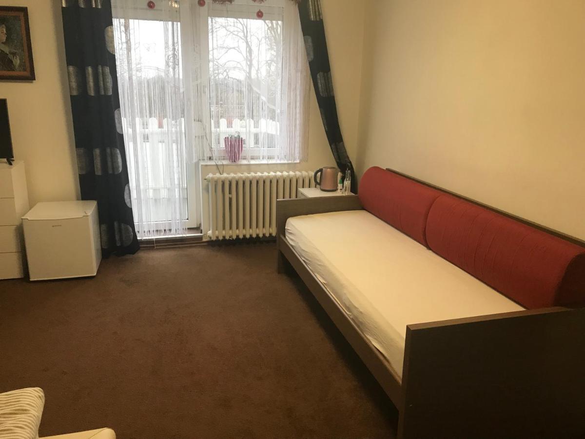 Homestay U Hanky Zdiby Exteriér fotografie