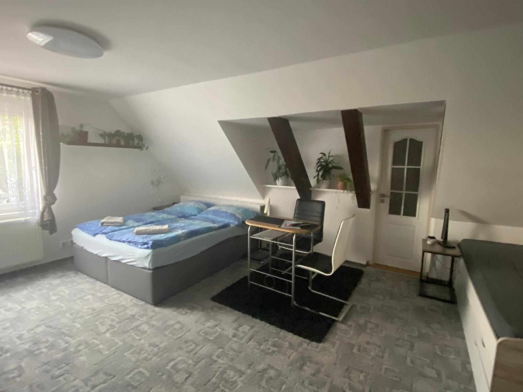Homestay U Hanky Zdiby Exteriér fotografie